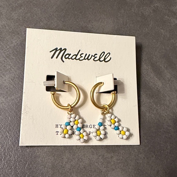 Madewell Seed Bead Huggie Hoops Gold with Colorful Daisy Charms NWT - Picture 5 of 5